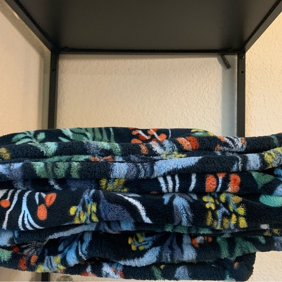 Monte & Jardin Ultra Plush Floral Throw Fleece Flower Blanket 60"x70” Warm Cozy - Picture 9 of 16